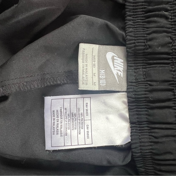 Nike Capri - Picture 3 of 4